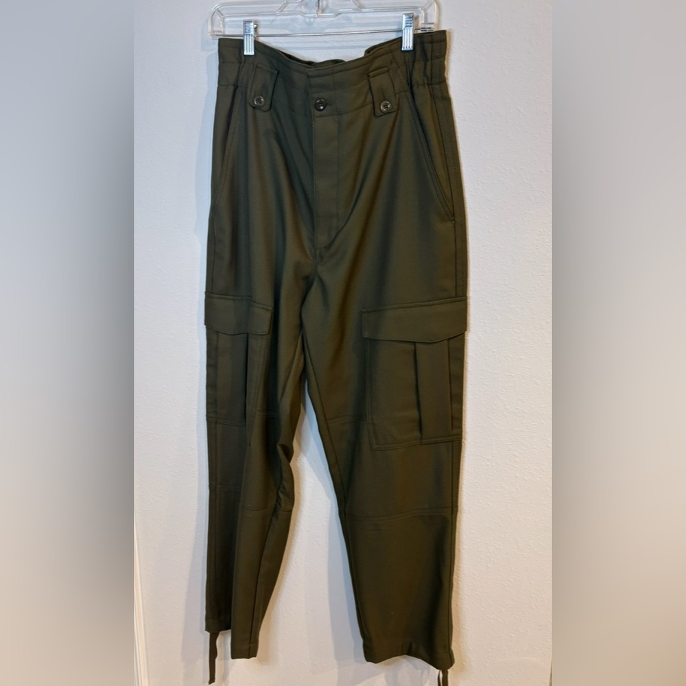 Women’s Olive Cargo Pants